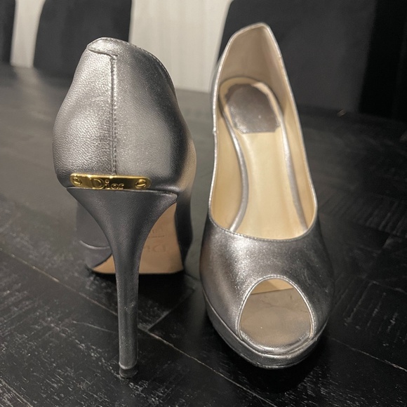 Dior Vintage Silver Metallic Peep Toe Heel Size 36.5 - Picture 3 of 4